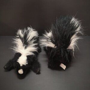 Folkmanis Skunk Hand Puppet X 2 Soft Black & White Faux Fur Realistic